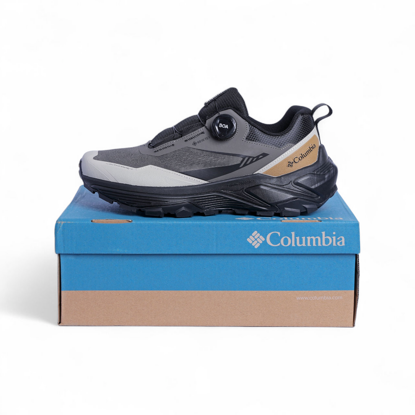 Columbia Waterproof Outdoor Sneakers BOA - in black×Beige