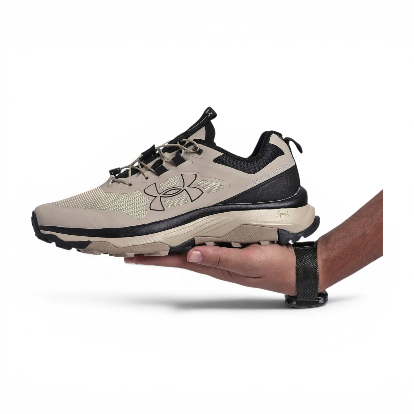 Under Armour Trail Runner - in Beige