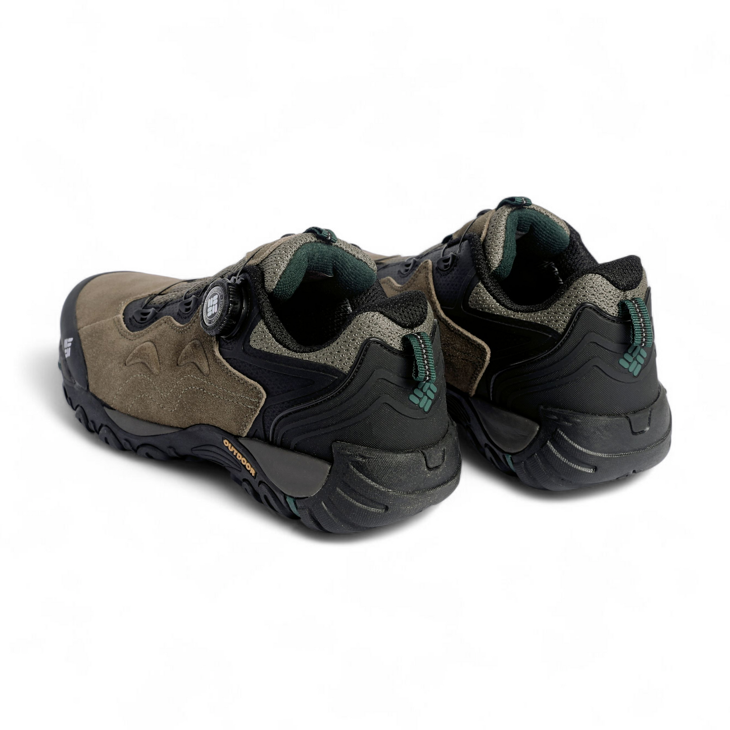 Columbia Leather Outdoor Sneakers CO - in Olive