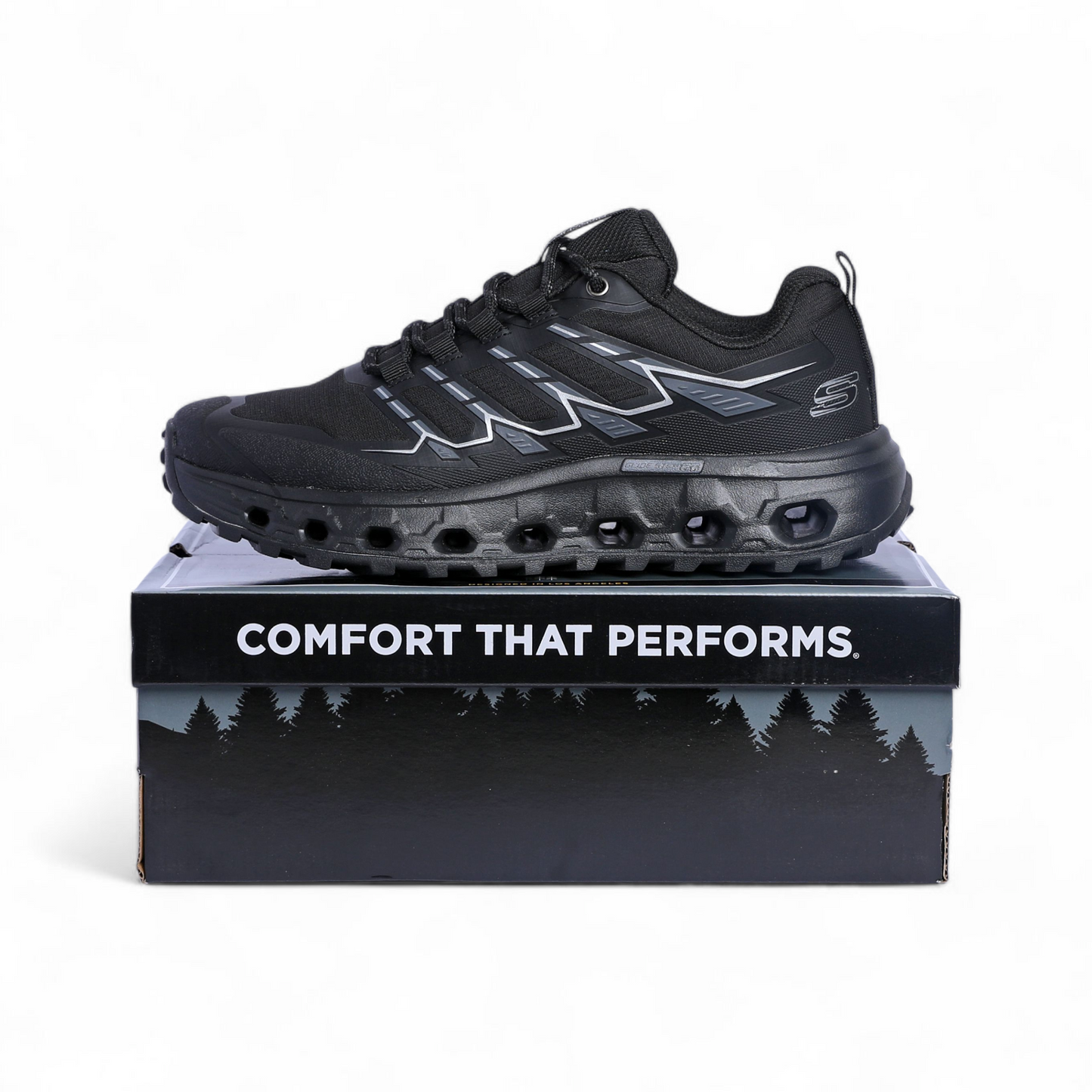 Skechers Glide-Step Trail – Flex Outdoor Sneaker Ai - in Black