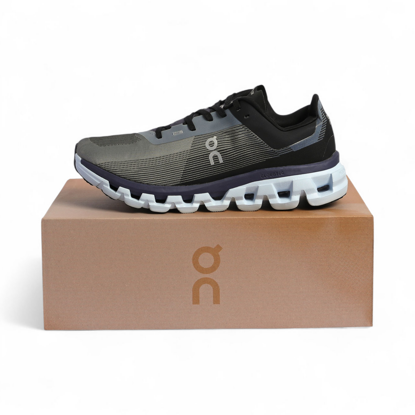 On Running Cloudflow 4 QC-18 - in Light gray