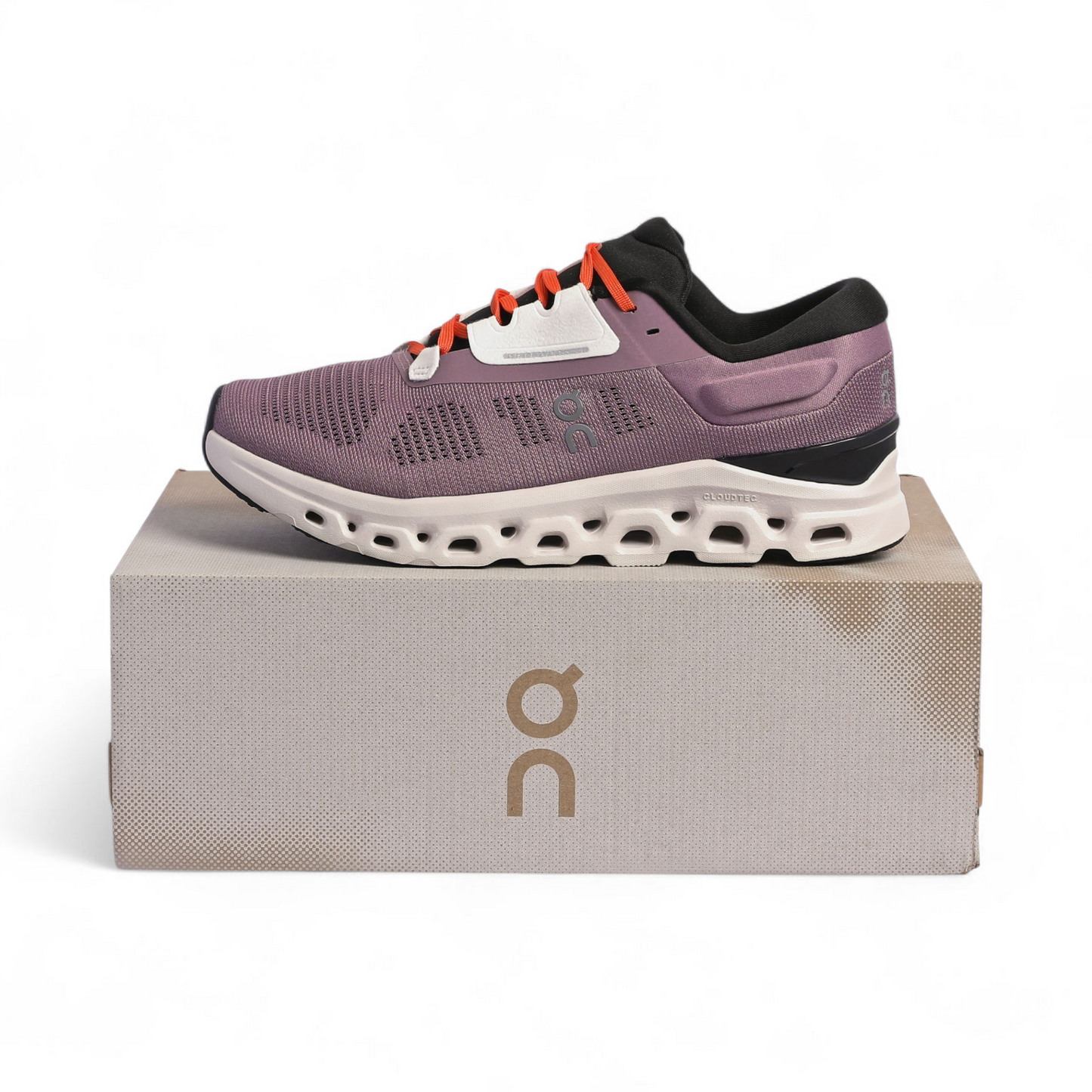 On Running Cloudstratus 3 QC-17 - in Purple