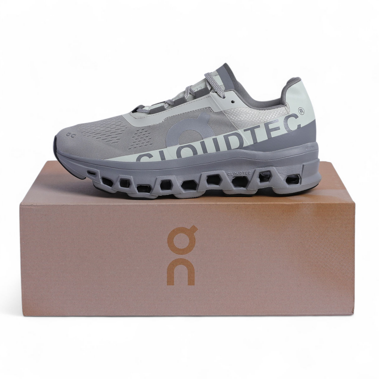 On Running Cloudmonster QC-13 - in Light Gray
