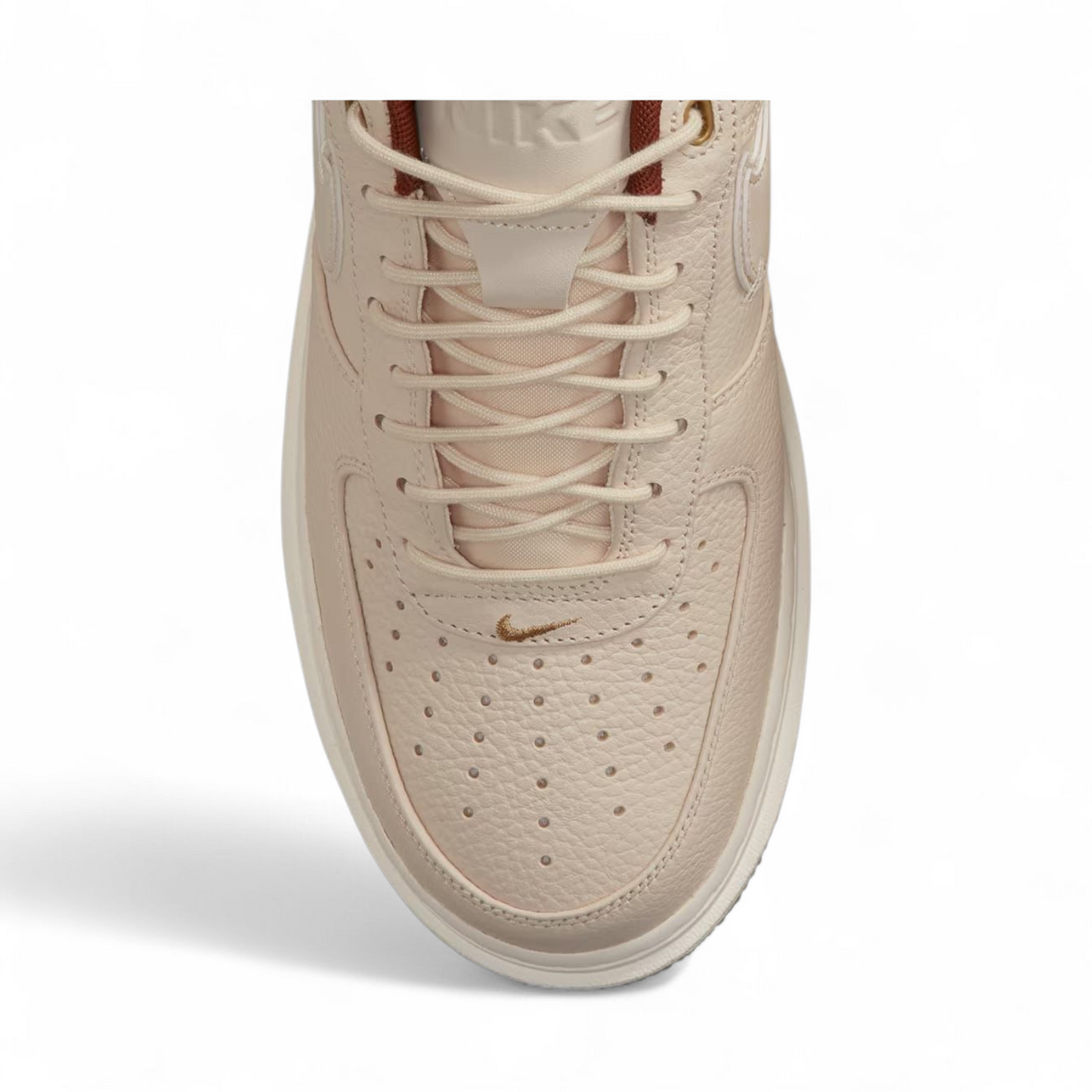 Sneakers Nike Air Force 1 Luxe -SB-40- in Beige