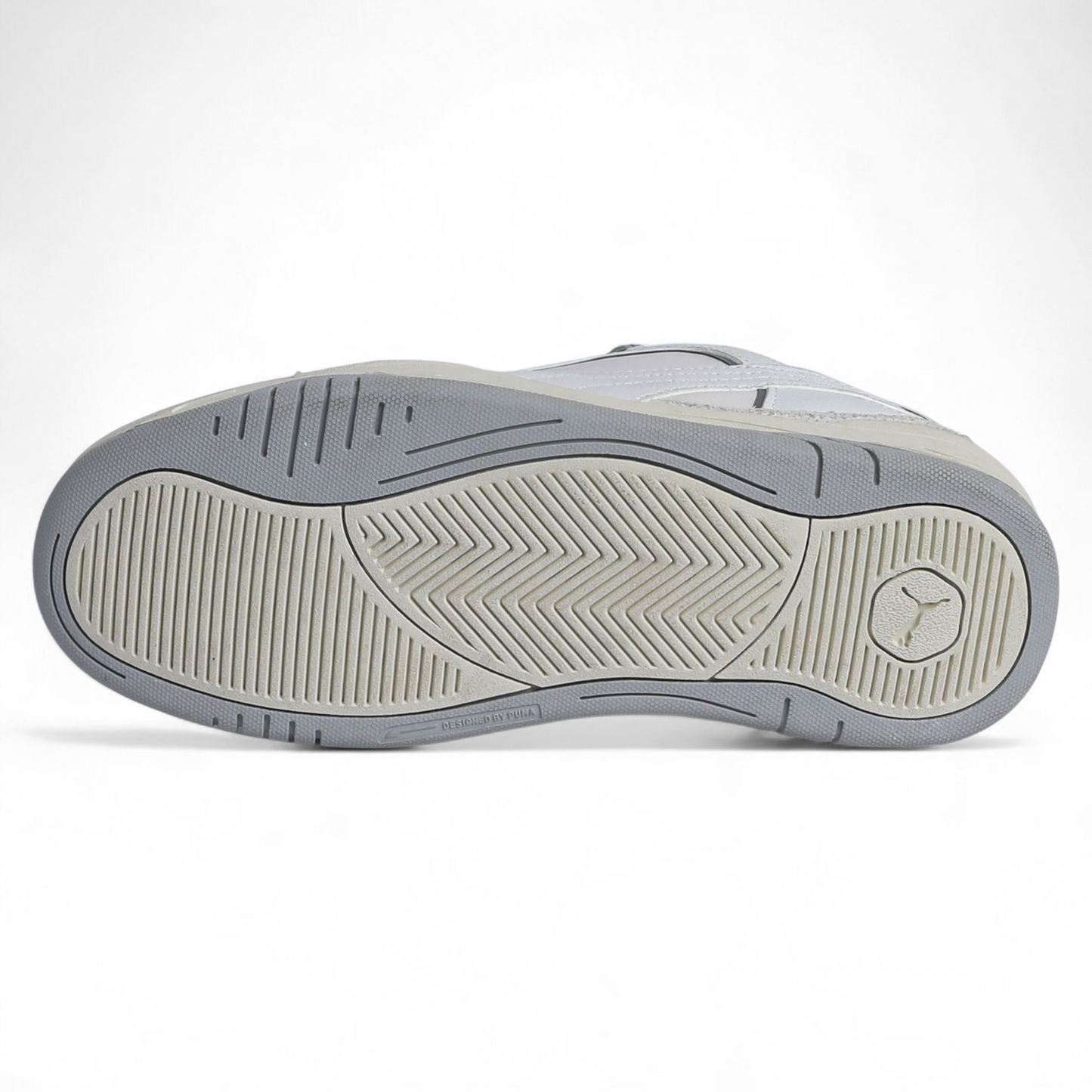 PUMA 180 – Retro Vibes with Modern Comfort - UM - in Grey