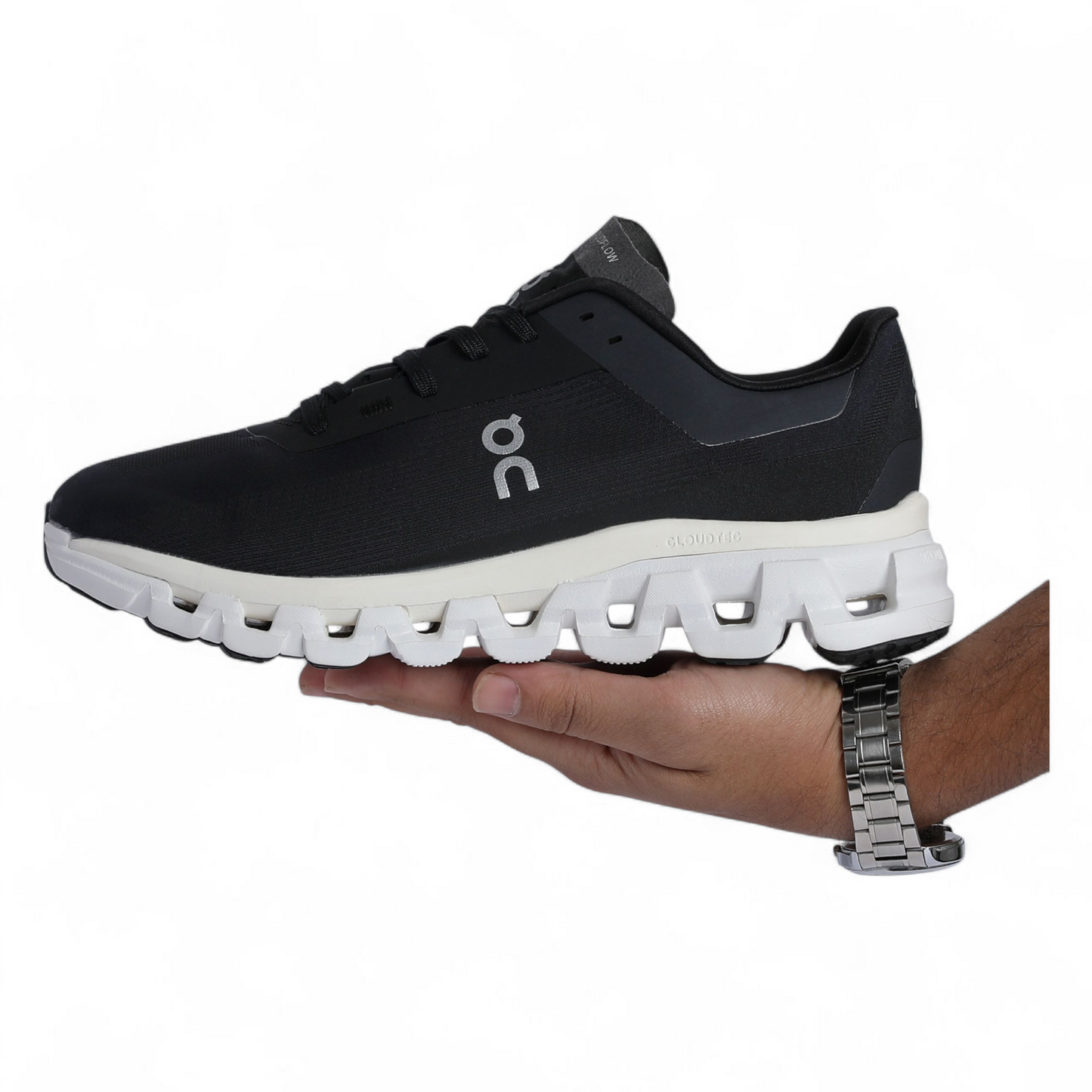 On Running Cloudflow 4 - QC-42 - in Black