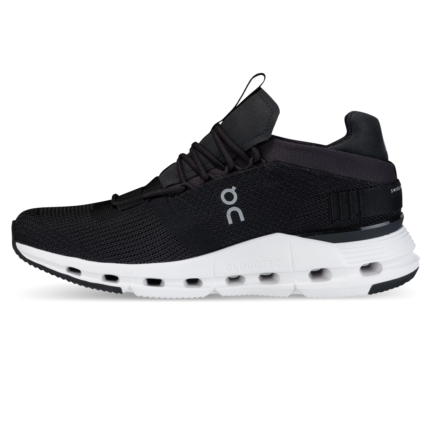 On Running Cloudnova QC-26 - in Black×white