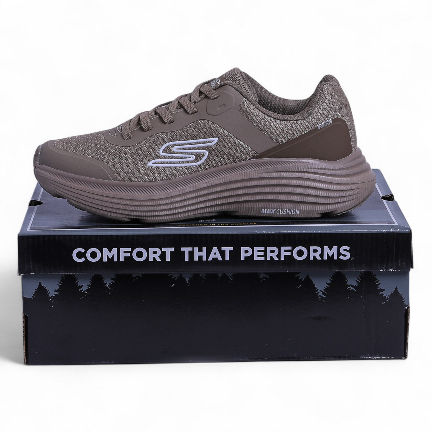 Skechers Max Cushioning Elite – Air-Cooled Goga Mat Comfort - AF - in Beige