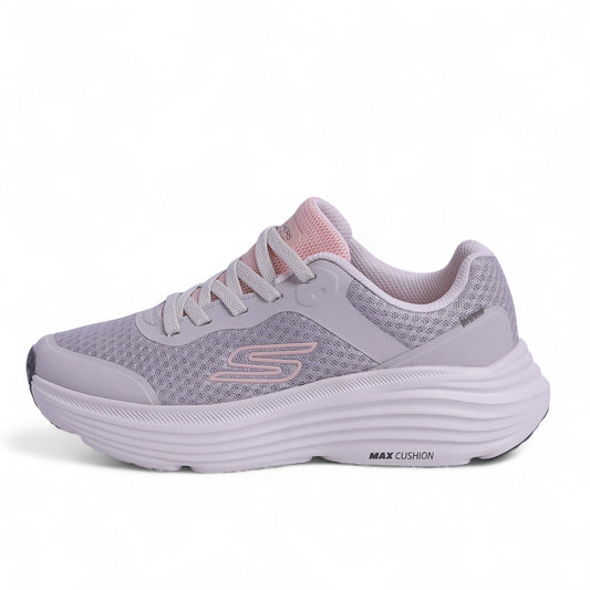 Skechers Max Cushioning Elite – Air-Cooled Goga Mat Comfort - WT - in Beige