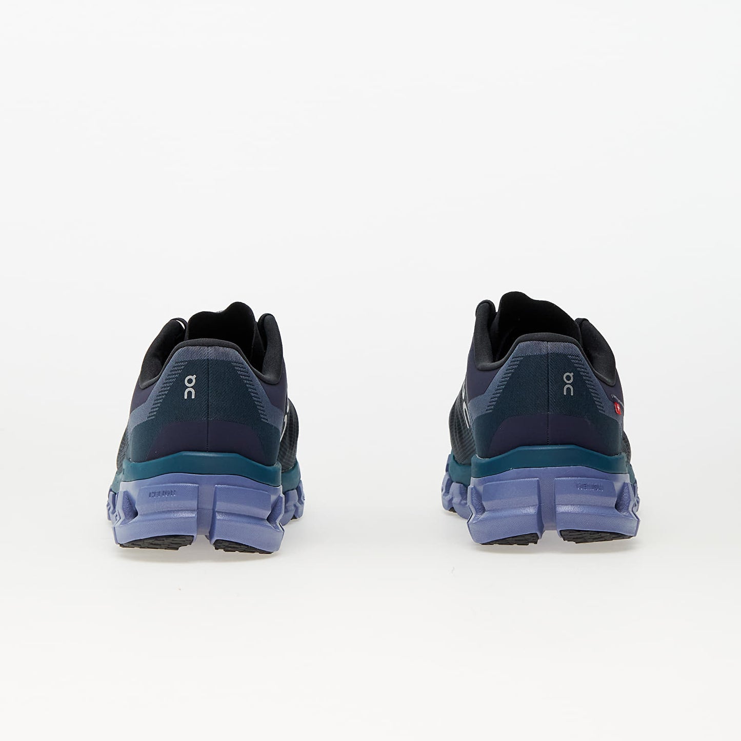 On Running Cloudflow 4 - QC-58- in black×blue