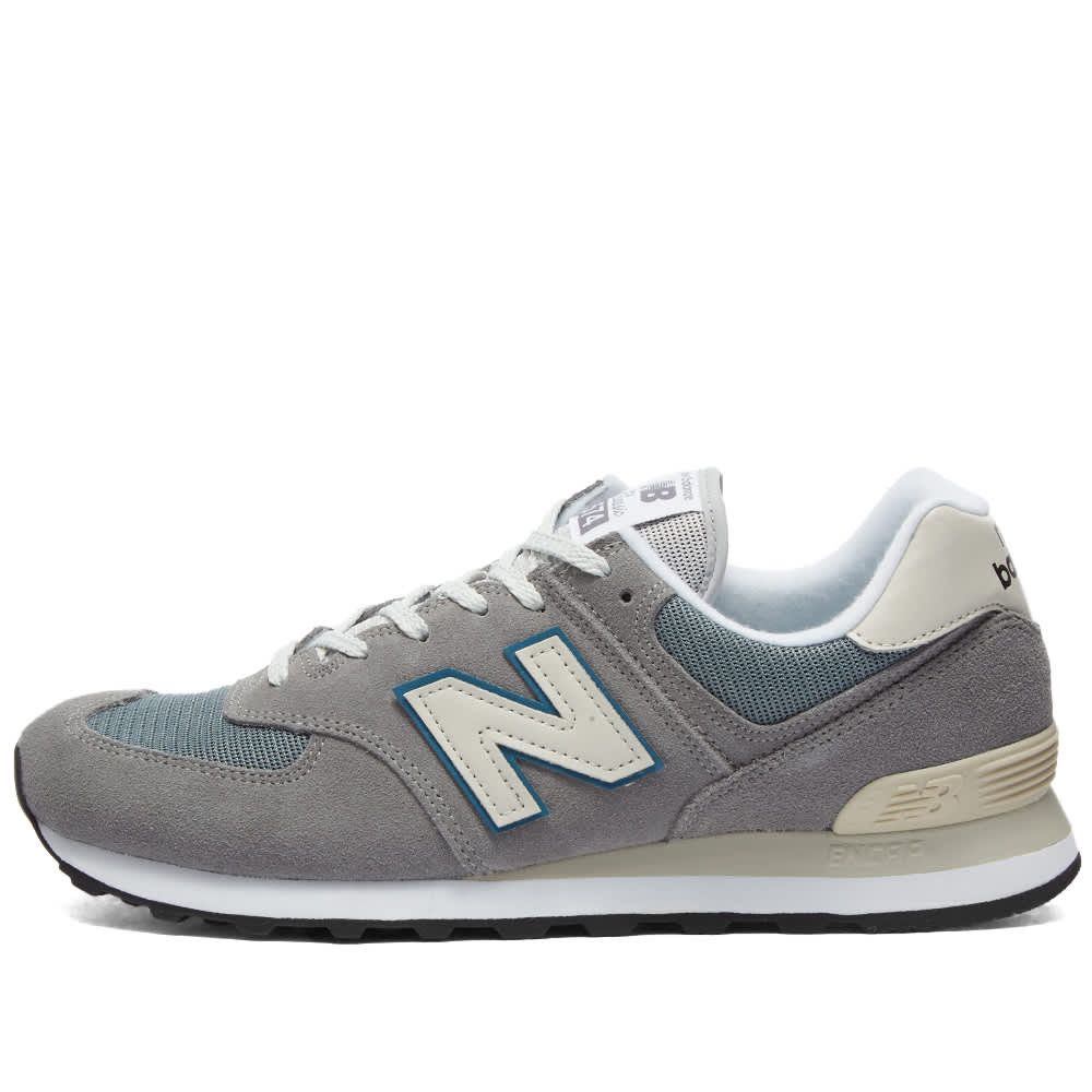 New Balance 574 Core – The Icon of Everyday Style  - in Dark grey