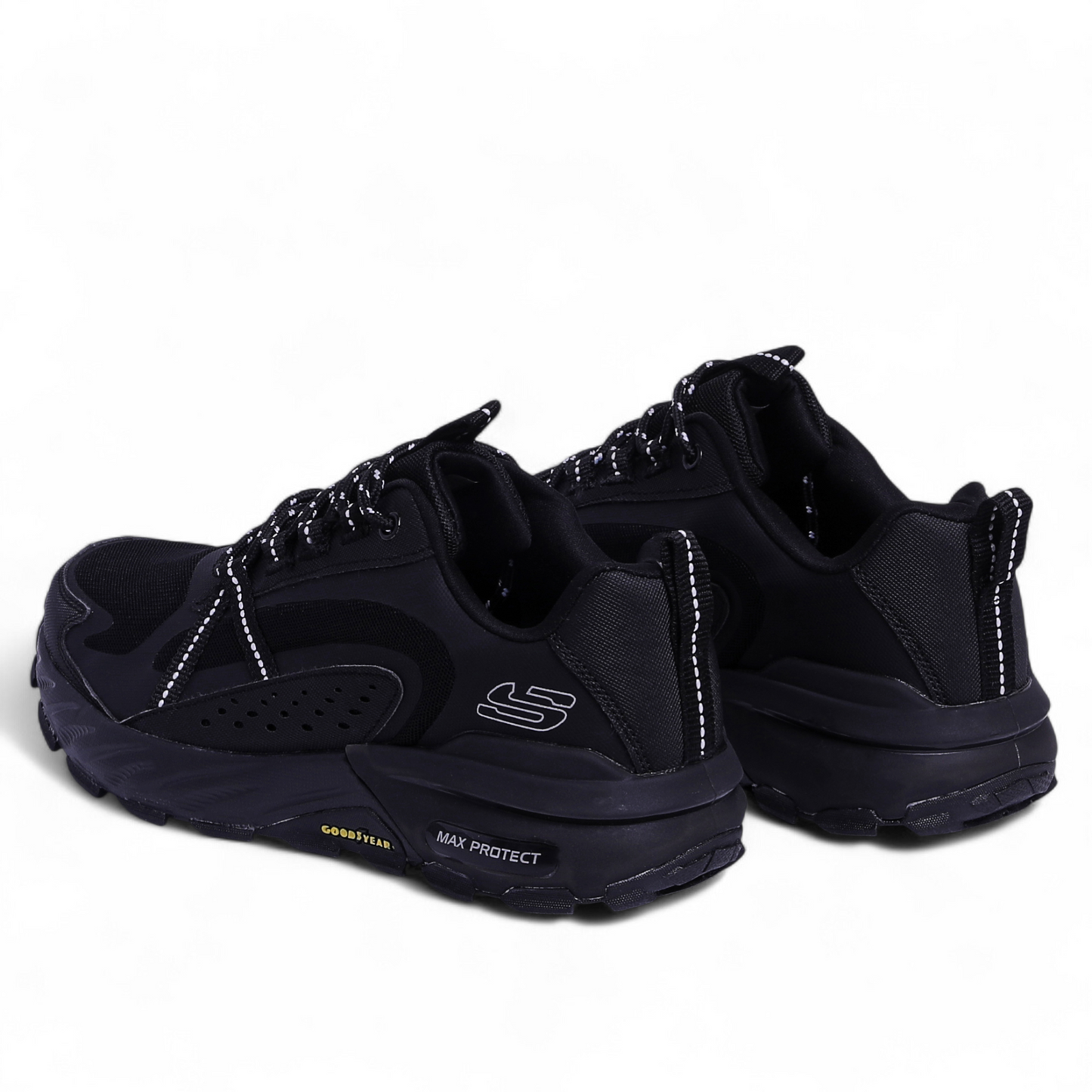 Skechers Max Protect Goodyear Sole SM - in Black
