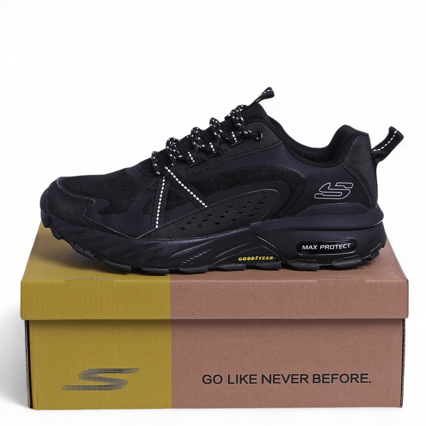 Skechers Max Protect Goodyear Sole SM - in Black