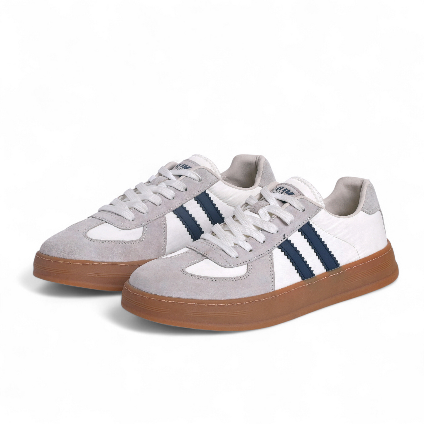 Classic Low-Top Gum Sole Sneakers – Clean Retro-Inspired Design - MM - in White