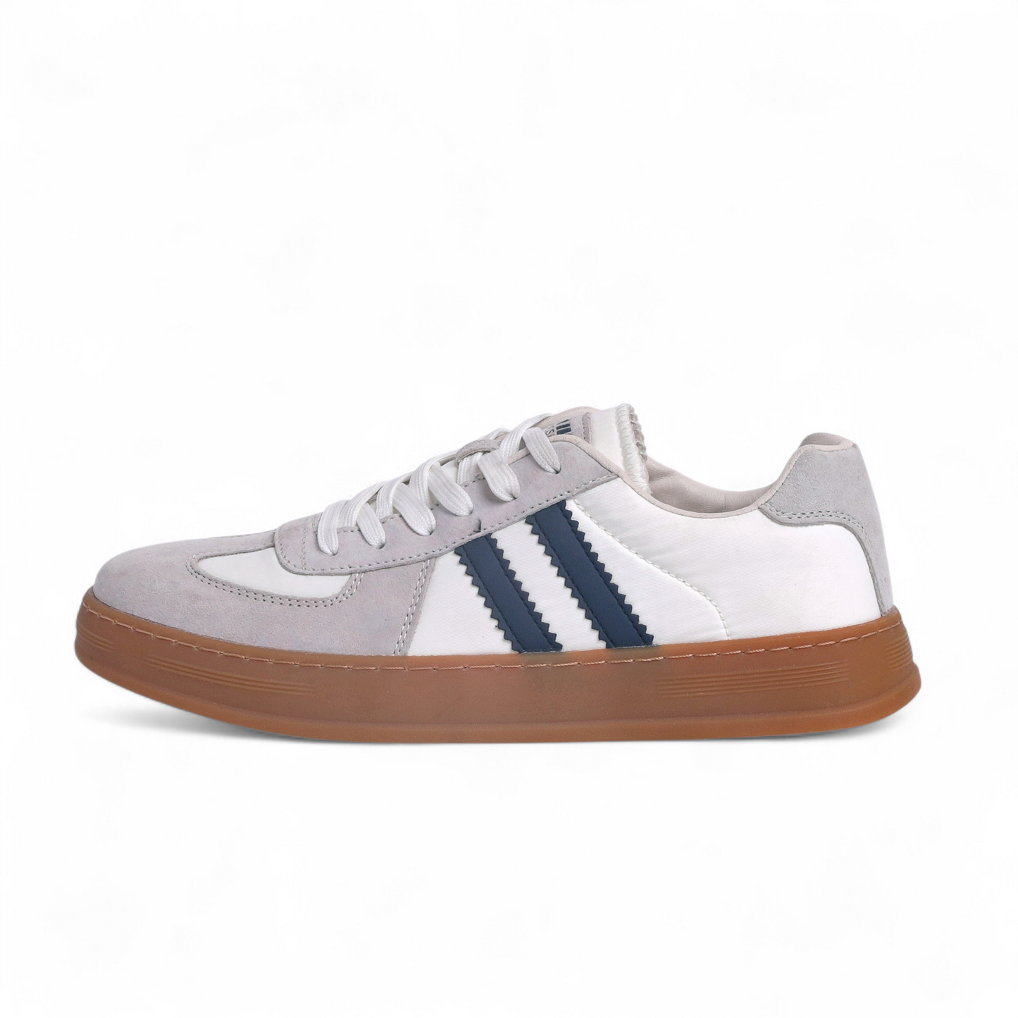 Classic Low-Top Gum Sole Sneakers – Clean Retro-Inspired Design - MM - in White