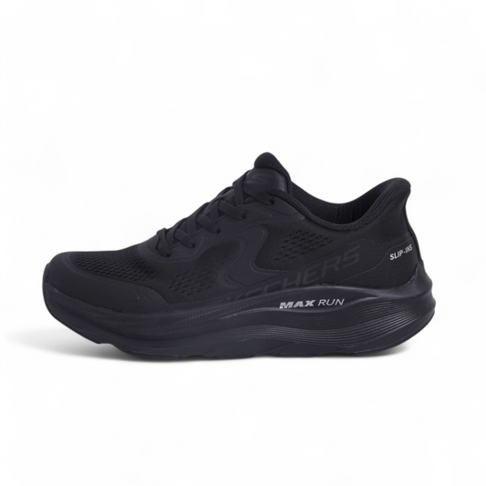 SKECHERS MAX-RUN SLIP-INS – GOODYEAR M-STRIKE Comfort & Performance - YN - in Black