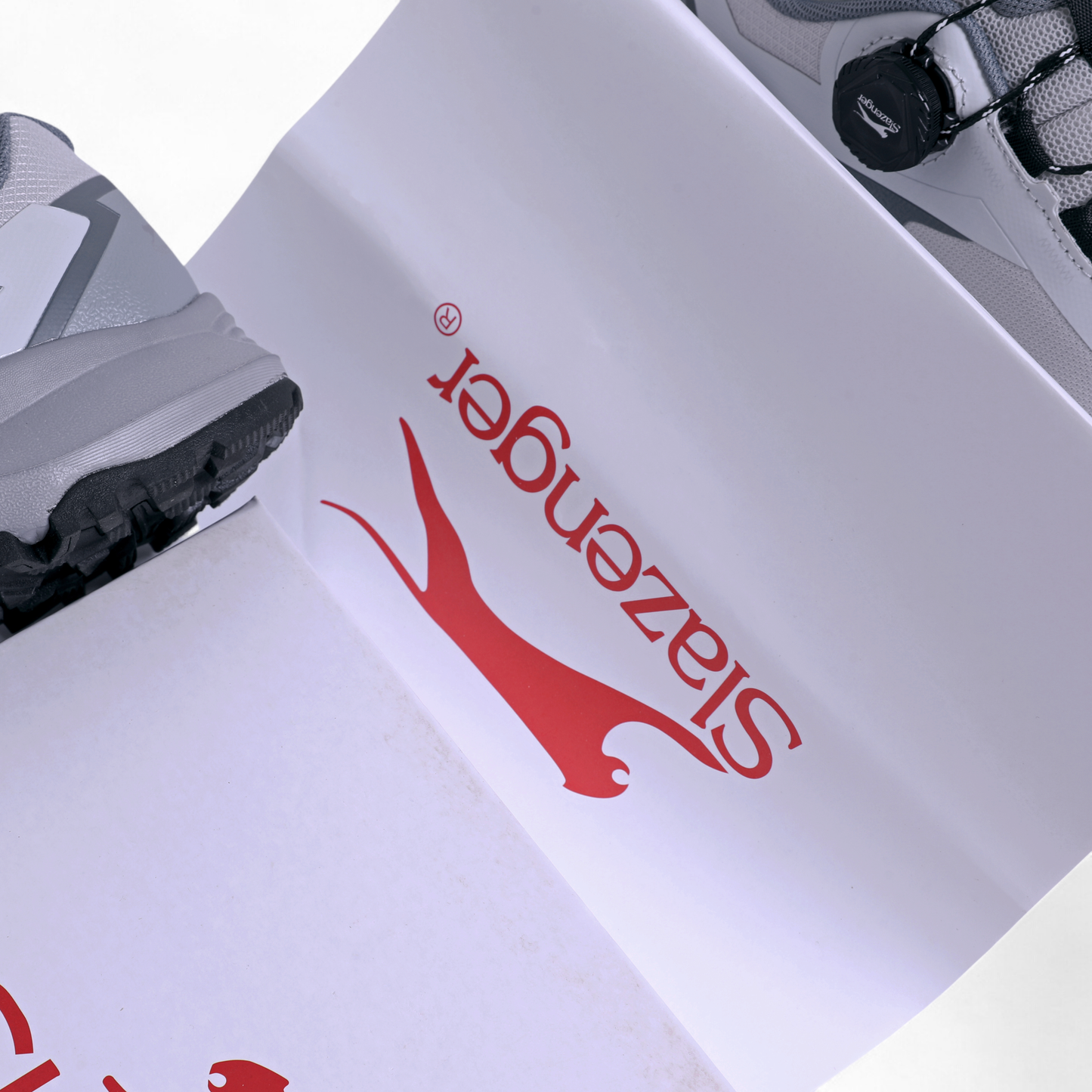 Slazenger Dial-Fit Sneakers – Quick Fit System & Everyday Comfort - NGR - in Grey