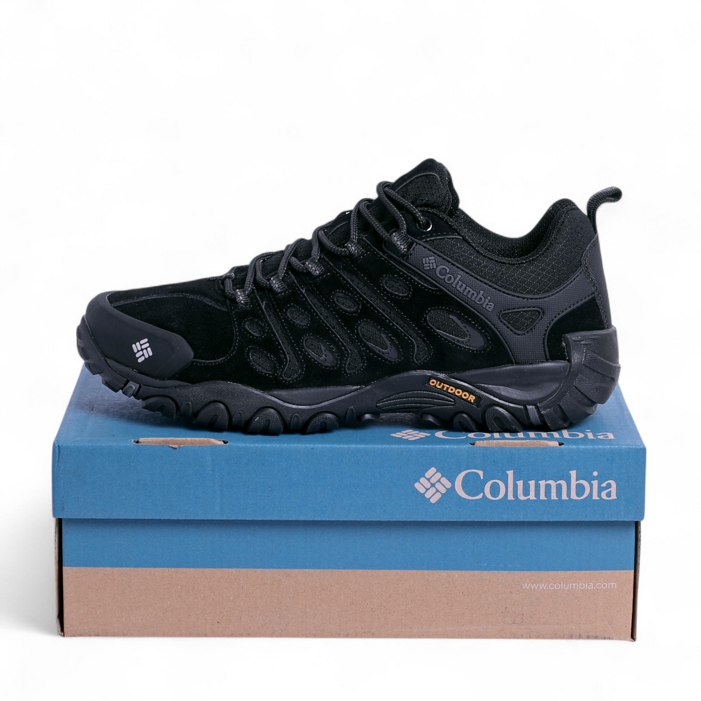 Columbia Leather Outdoor Sneakers C50 - in Black
