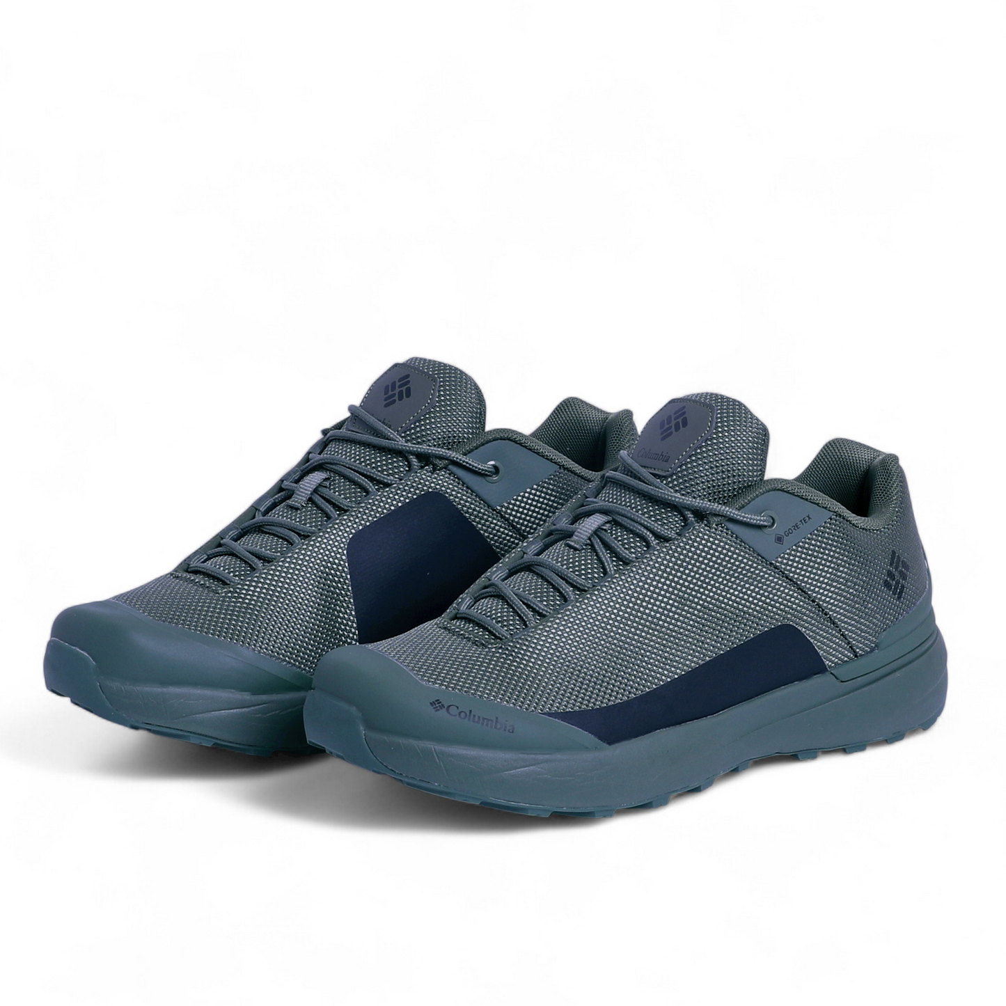 Columbia GORE-TEX Outdoor Hiking Sneakers - DCM - in Green