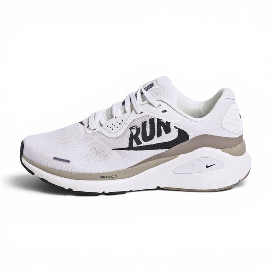 Nike Structure 26 Men’s Road Running Shoes – Stable Comfort for Every Mile - in White