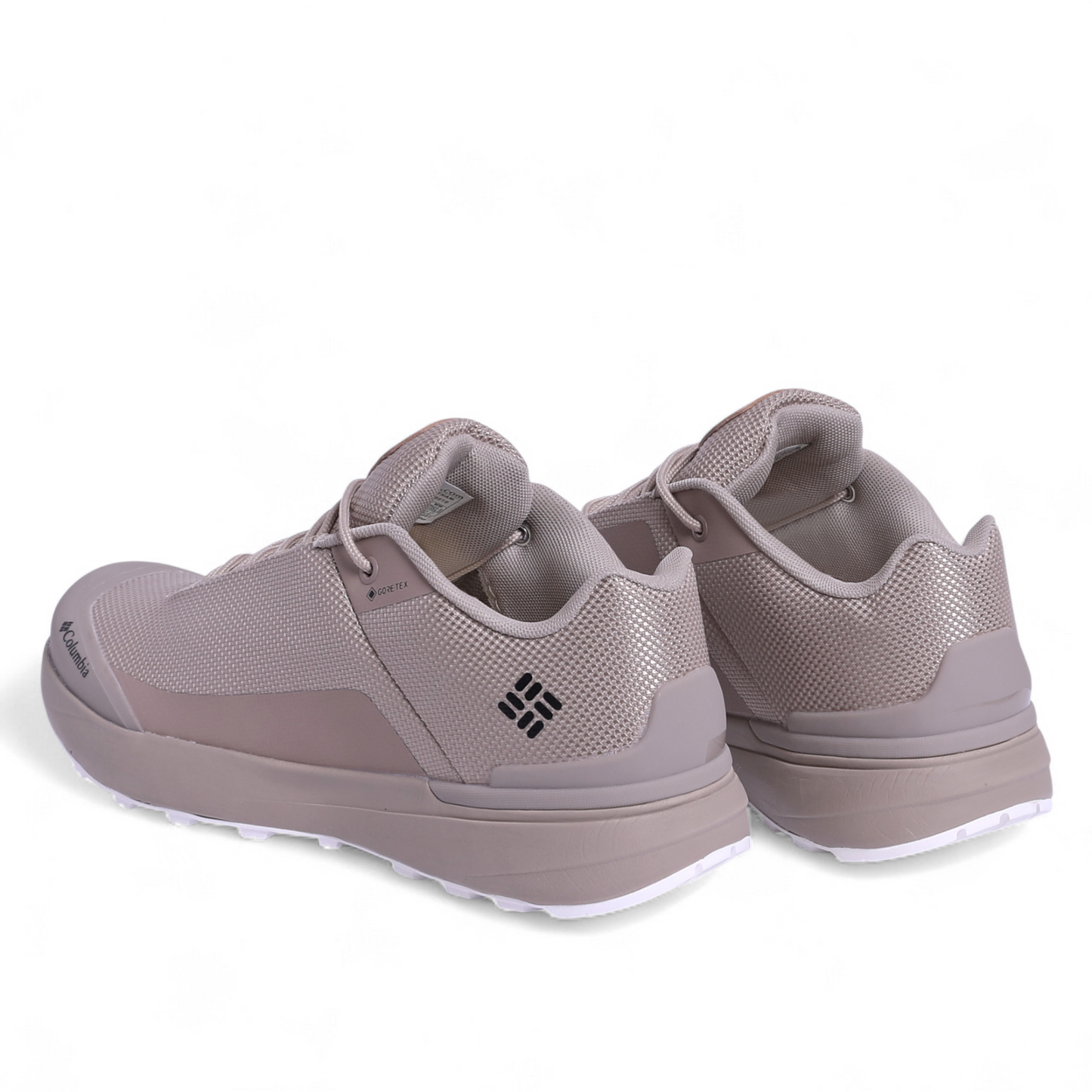 Columbia GORE-TEX Outdoor Hiking Sneakers - DCM - in Beige