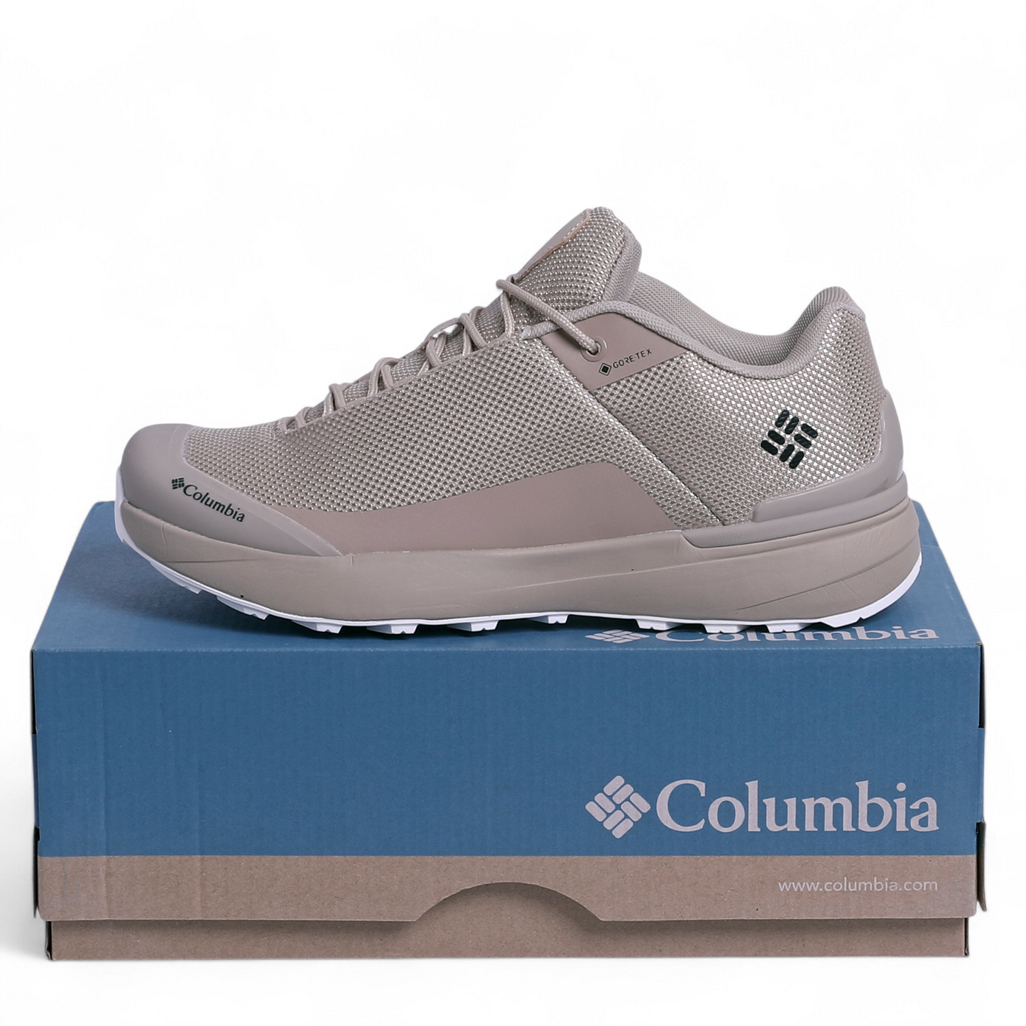 Columbia GORE-TEX Outdoor Hiking Sneakers - DCM - in Beige