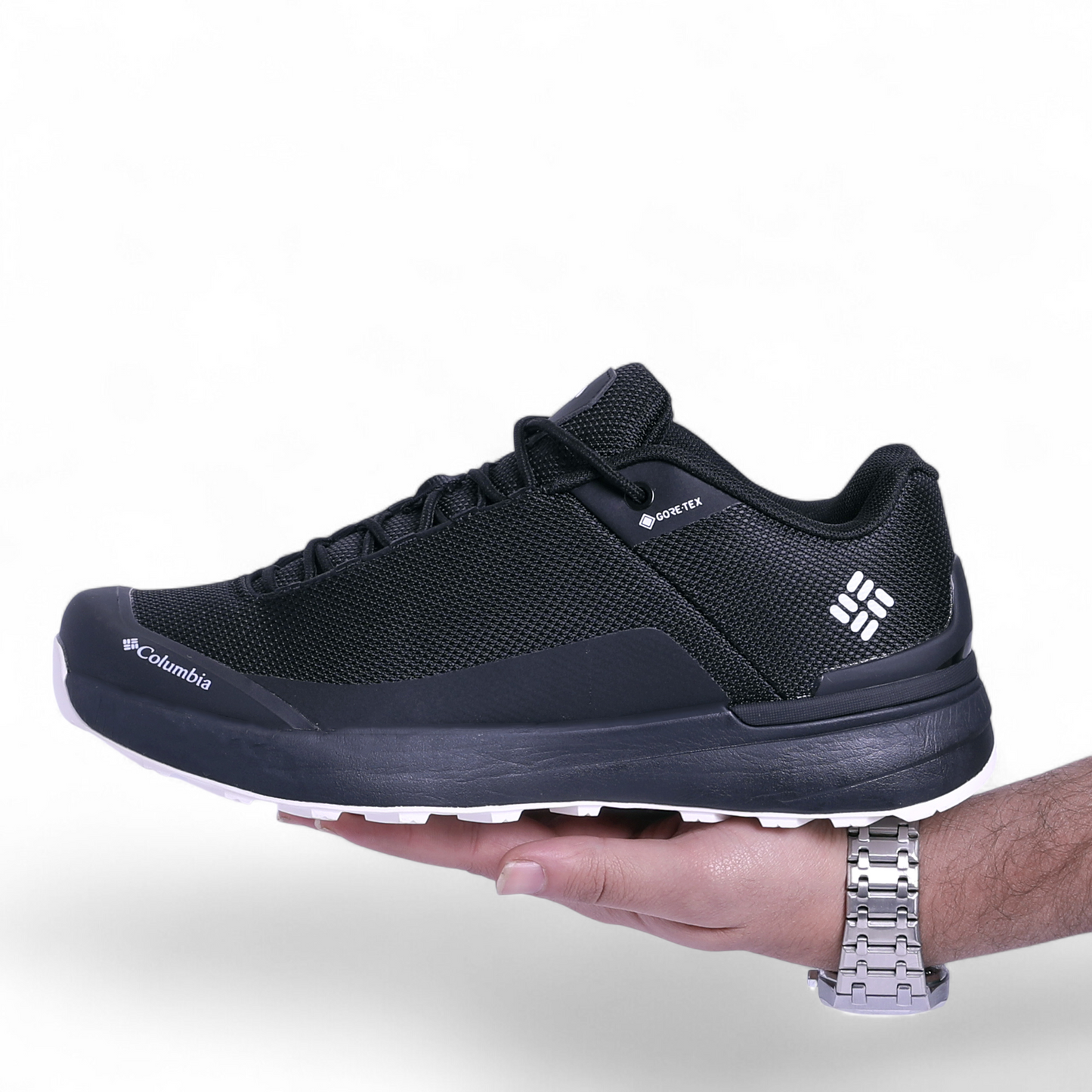 Columbia GORE-TEX Outdoor Hiking Sneakers - DCM - in Black