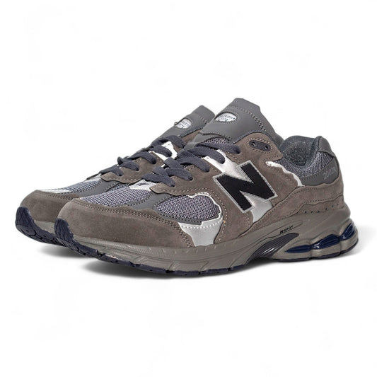 New Balance 2002 sneakers - in dark grey