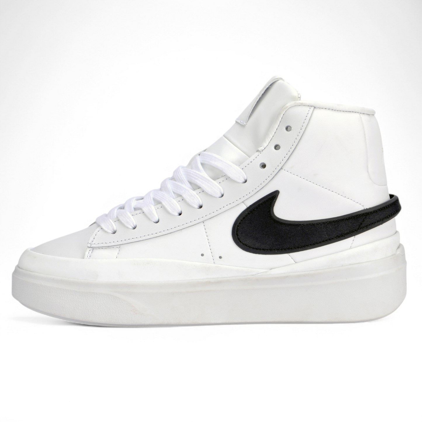 The Nike Blazer Mid '77 Phantom JO  - in white×black