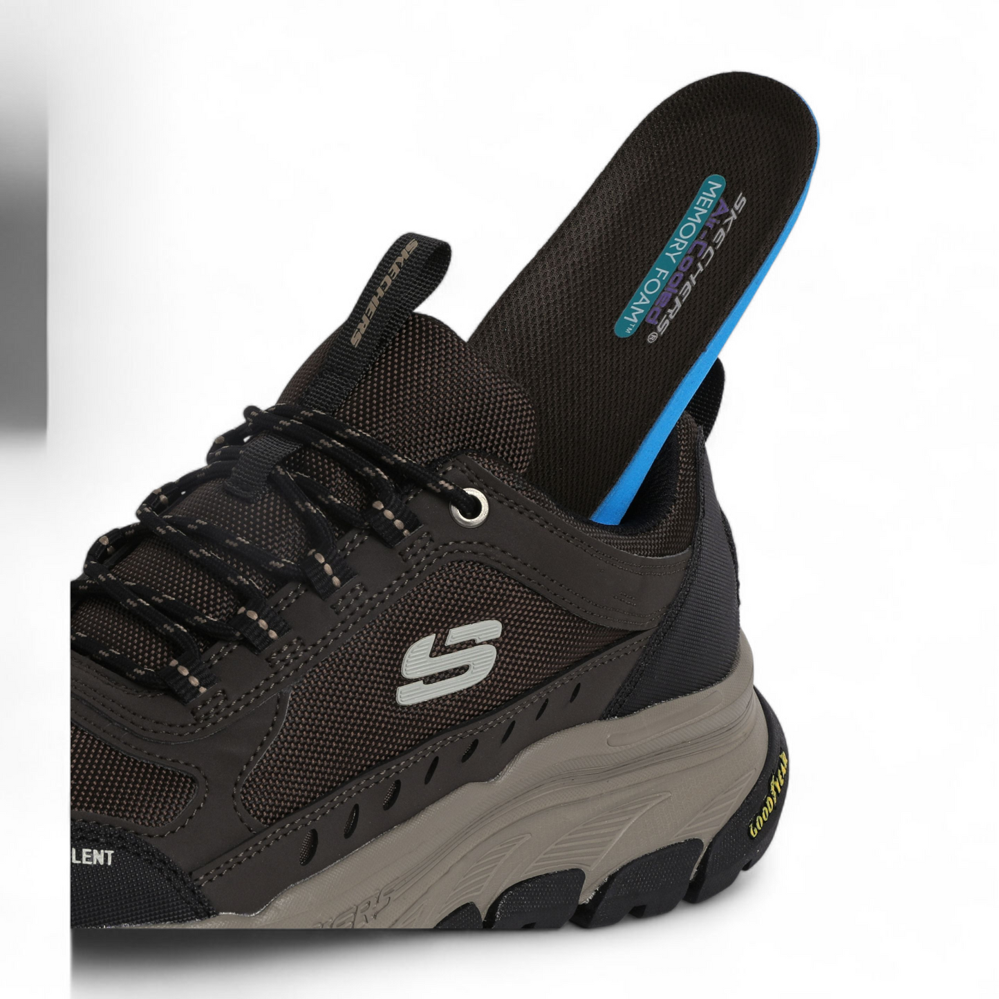 Skechers Hillcrest Water Repellent Trail Shoe S25 - in Brown