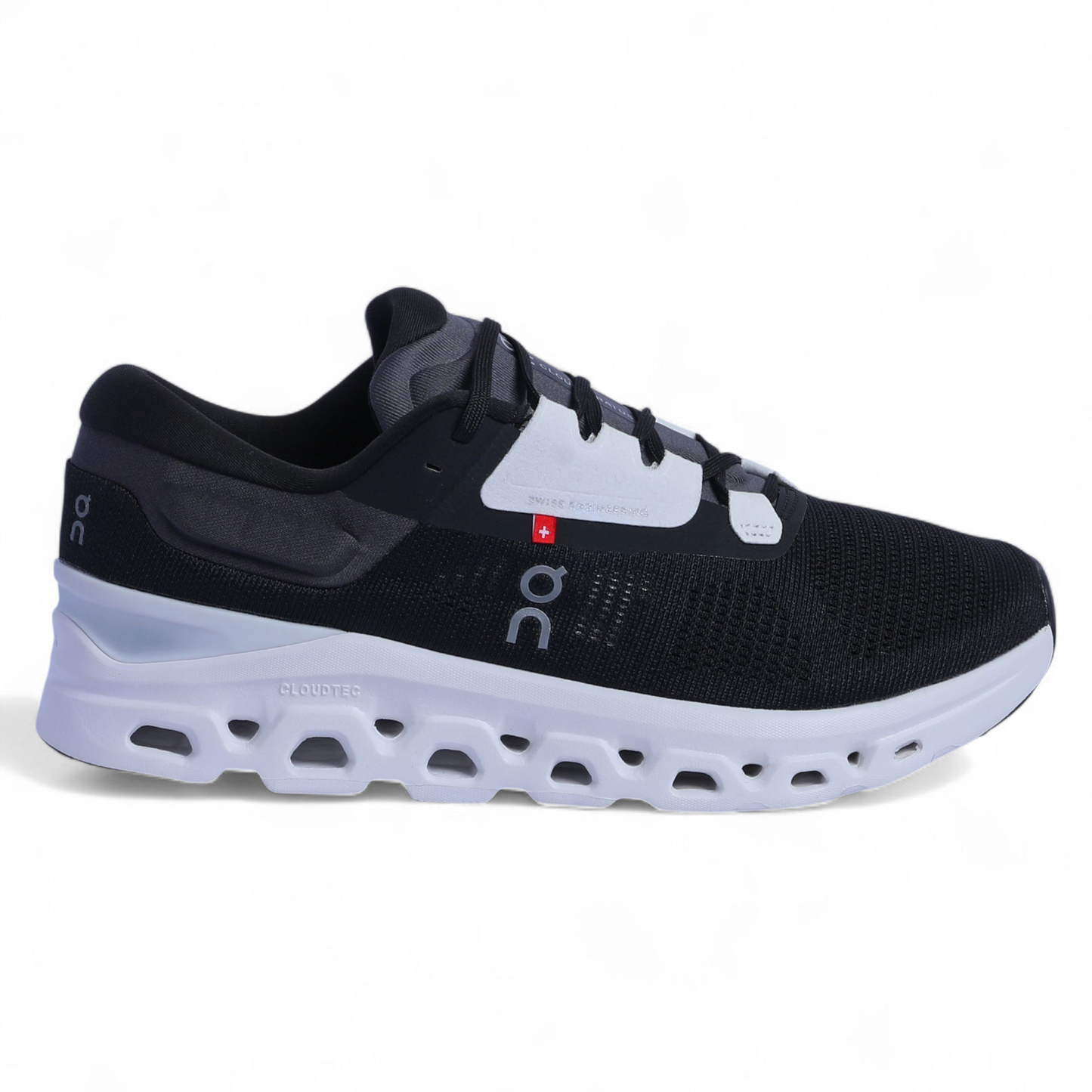 On Running Cloudstratus 3 QC-22 - in black×white