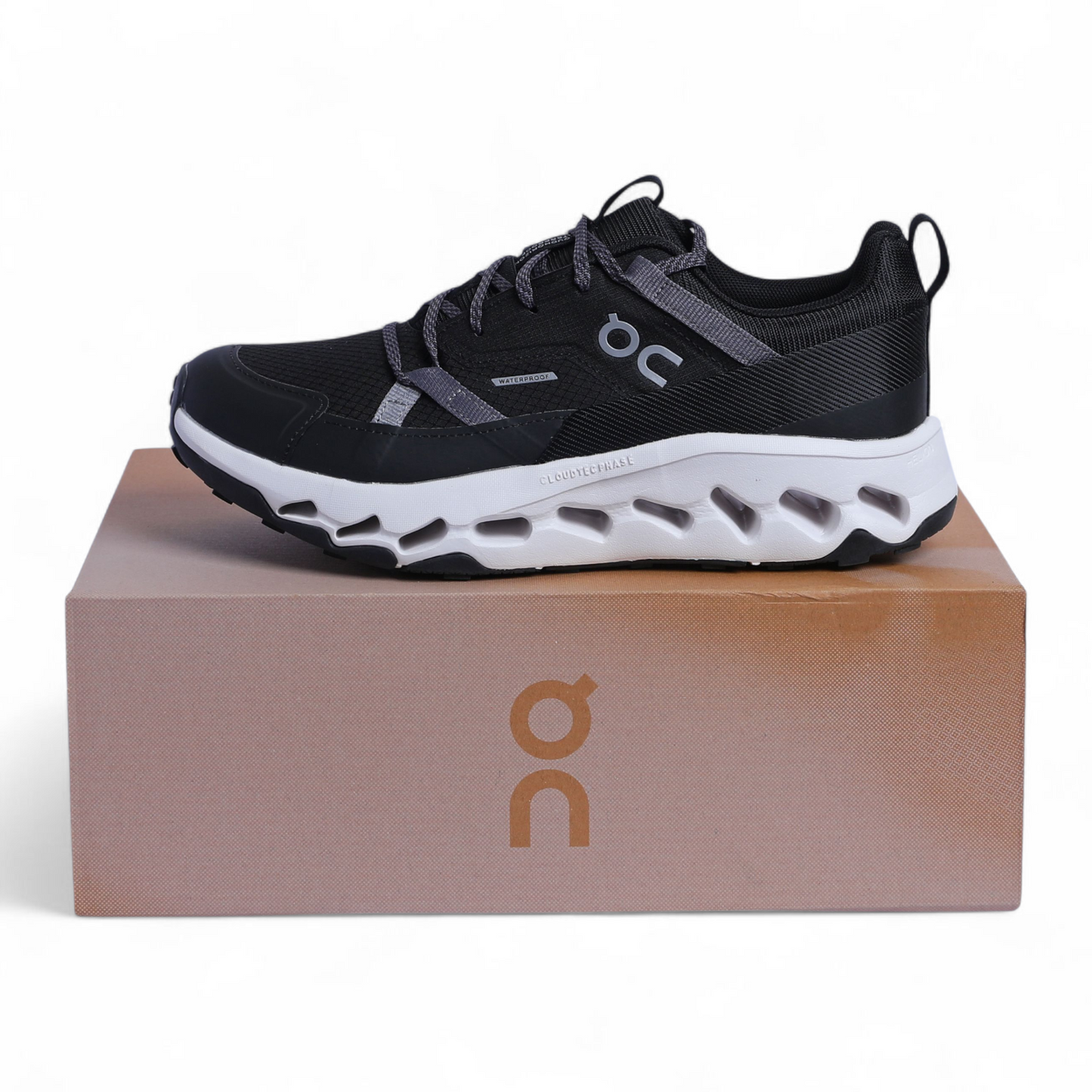 On Running Cloudhorizon Waterproof QC-23 - in Black