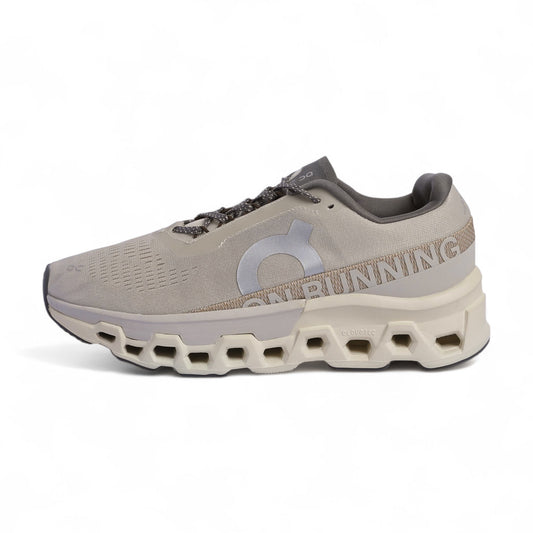 On Running Cloudmonster QC-32 - in Beige