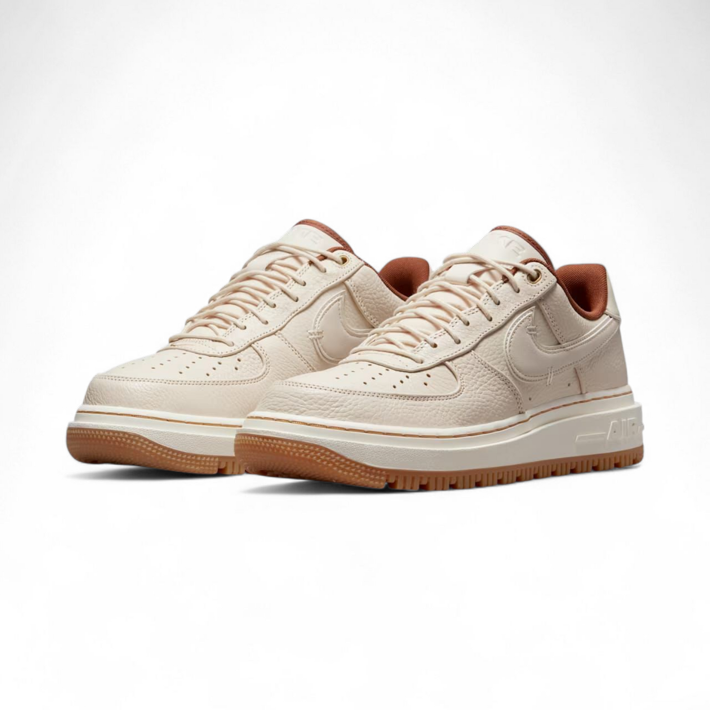 Nike Air Force 1 Luxe -SB-40- in Beige