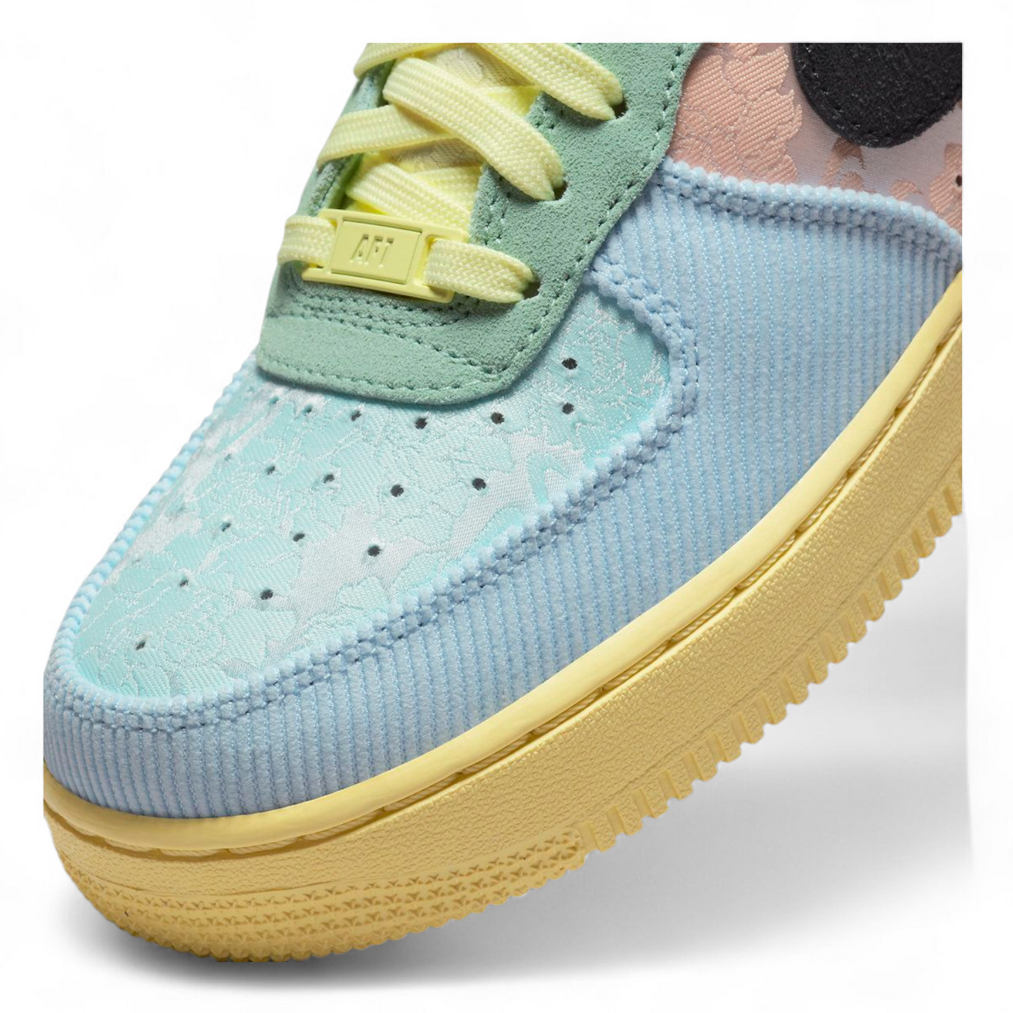 Women’s Nike Air Force 1 Low – Timeless Style, Everyday Comfort - LOW - in Blue