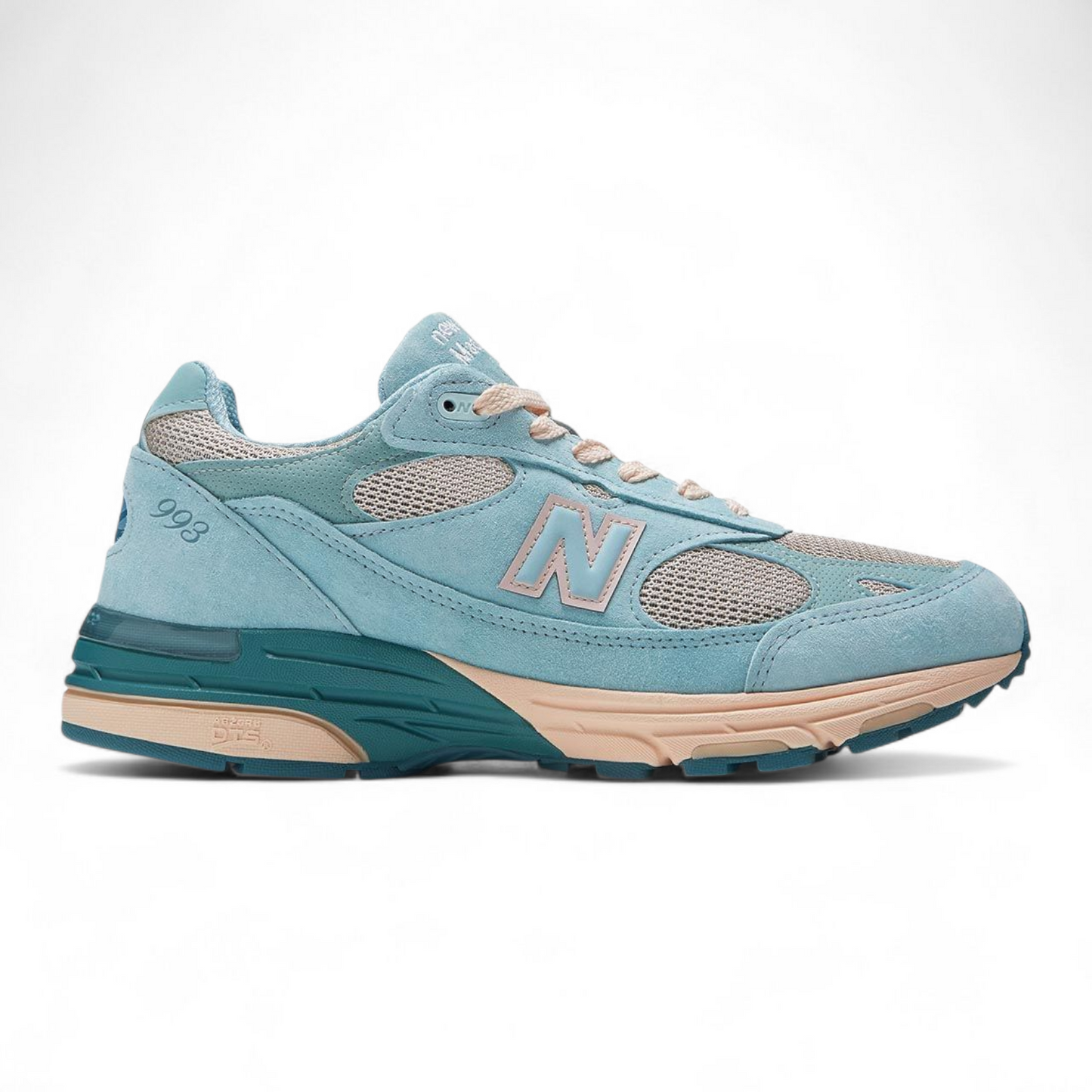 Women's Joe Freshgoods x New Balance 993  - in Sky