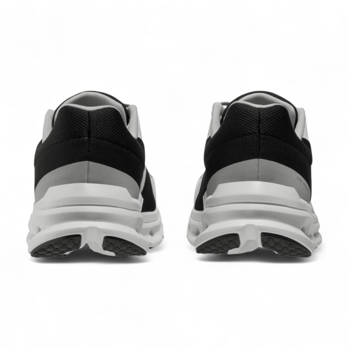 On Running Cloudrunner QC-74- in light gray