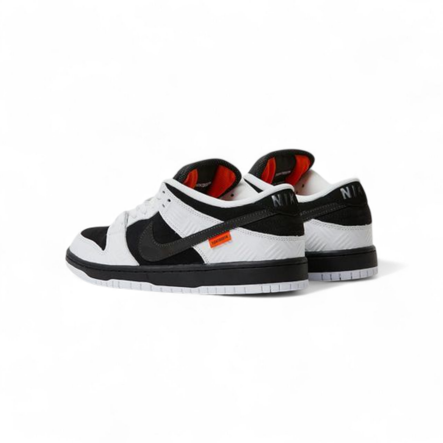 Nike SB Dunk Low “Tightbooth”  - SB-100- in Black×white