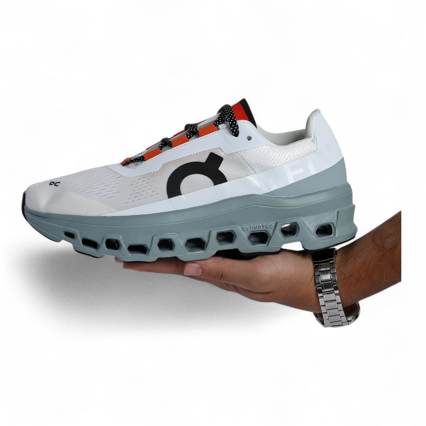 On Running Cloudmonster QC-46- in White