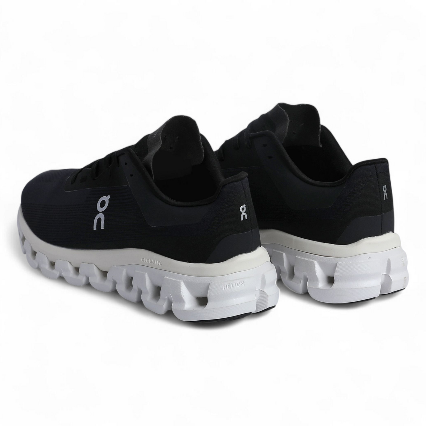 On Running Cloudflow 4 - QC-42 - in Black