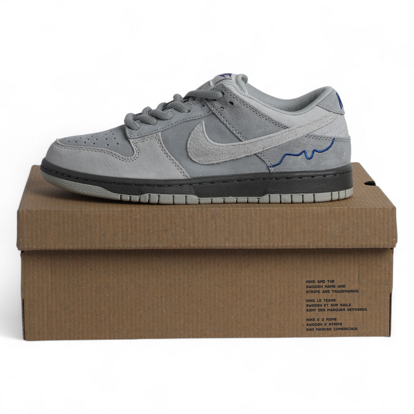 Nike SB Dunk Low Pro “London” – A Tribute to the City Streets - SB-110- in Light grey