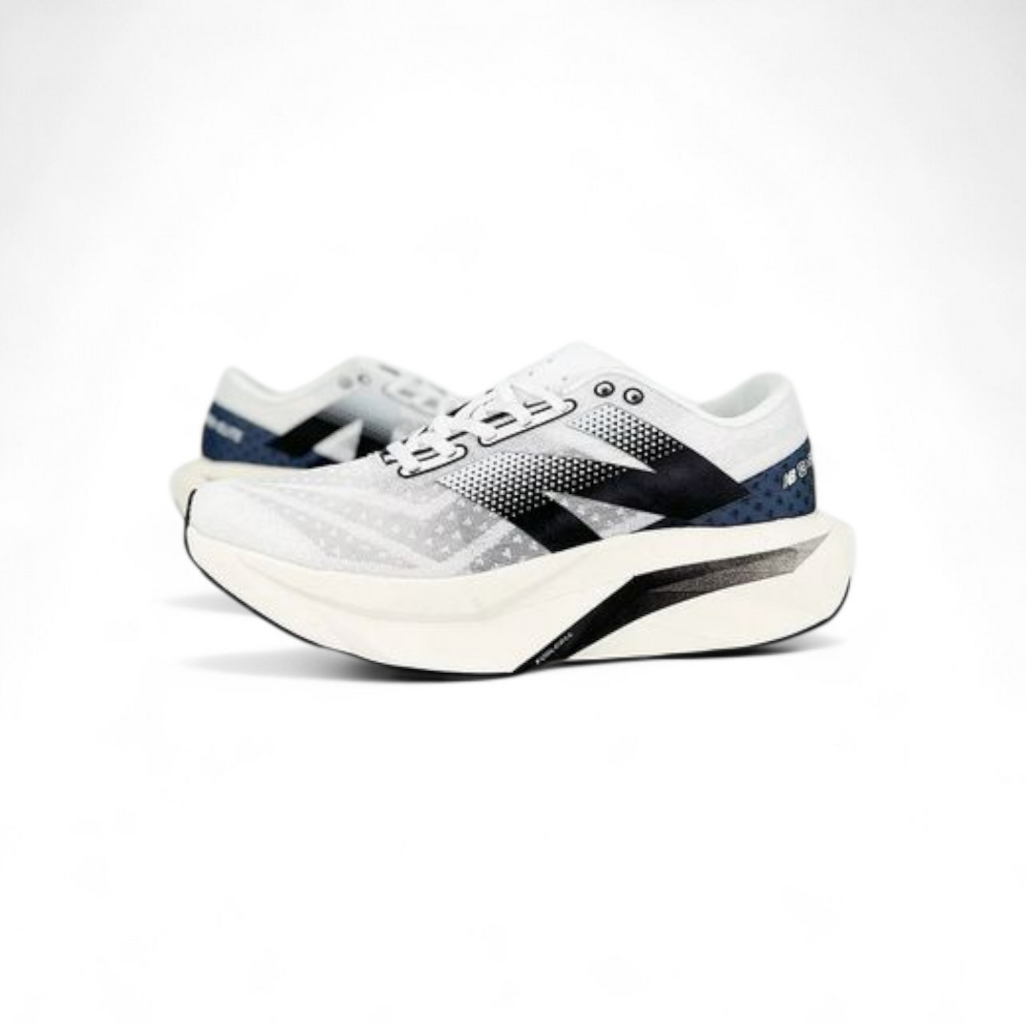 New Balance fuelcell rebel v4 sneakers EN - in White