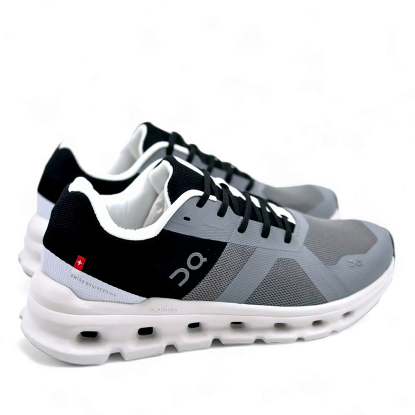 On Running Cloudrunner QC-72- in light gray