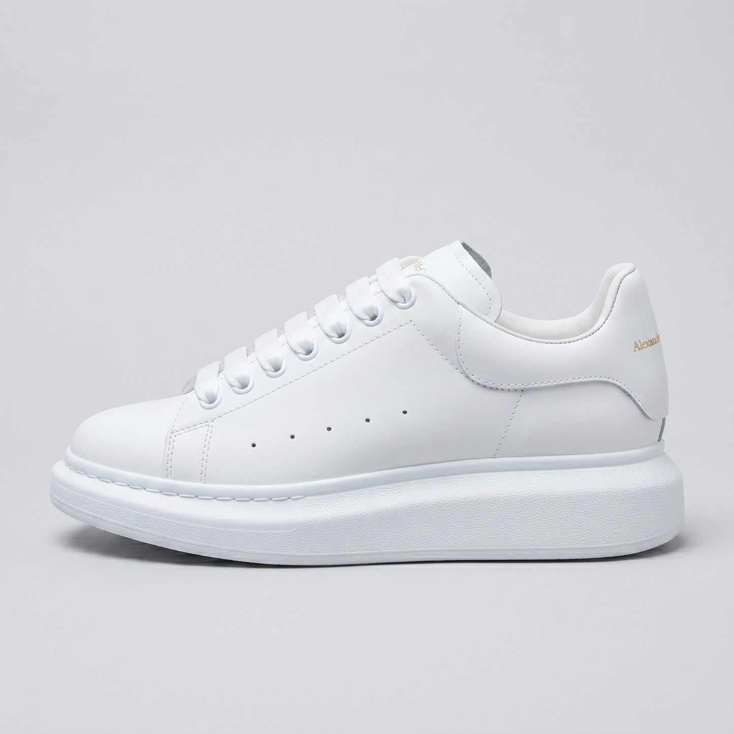 Alexander McQueen Oversized Sneaker – Modern Luxury with Iconic Style - AX - in White