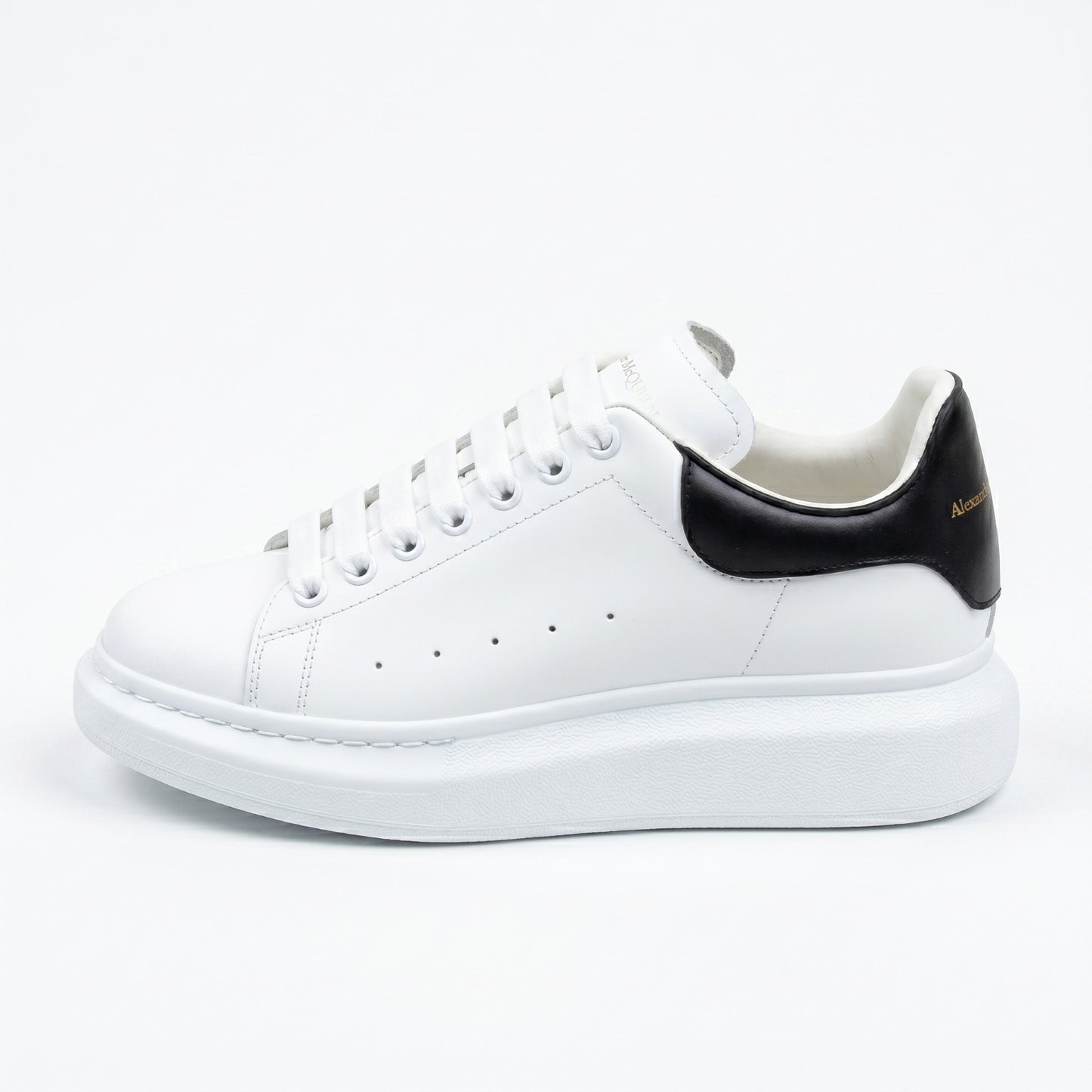 Alexander McQueen Oversized Sneaker – Modern Luxury with Iconic Style - AX - in White×black