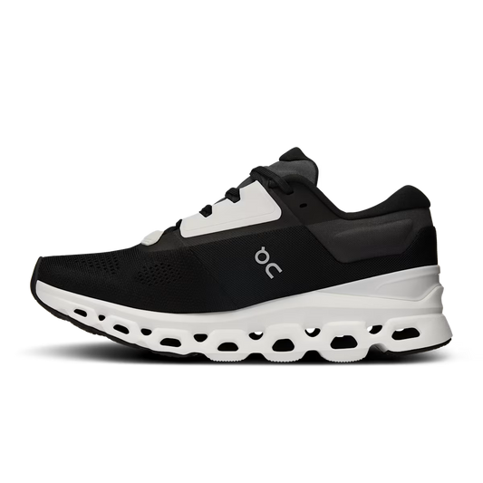 On Running Cloudstratus 3 QC-22 - in black×white